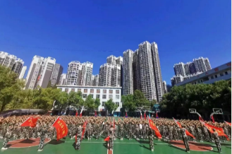 軍姿颯爽致青春，逐夢揚帆新征程 -株軌職校2022級新生創變營結營儀式